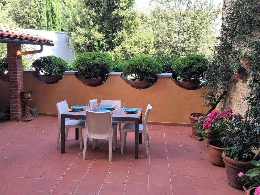 Santa Croce Elegant With Garage Apartment Florenţa Exterior foto
