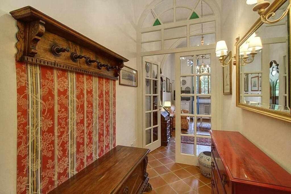 Santa Croce Elegant With Garage Apartment Florenţa Exterior foto