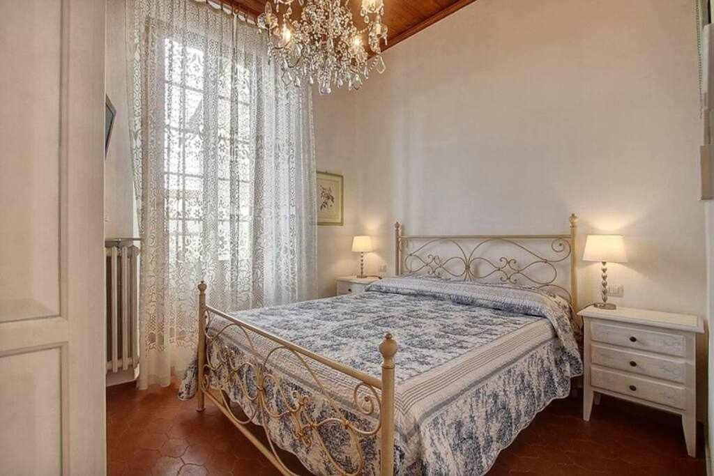 Santa Croce Elegant With Garage Apartment Florenţa Exterior foto