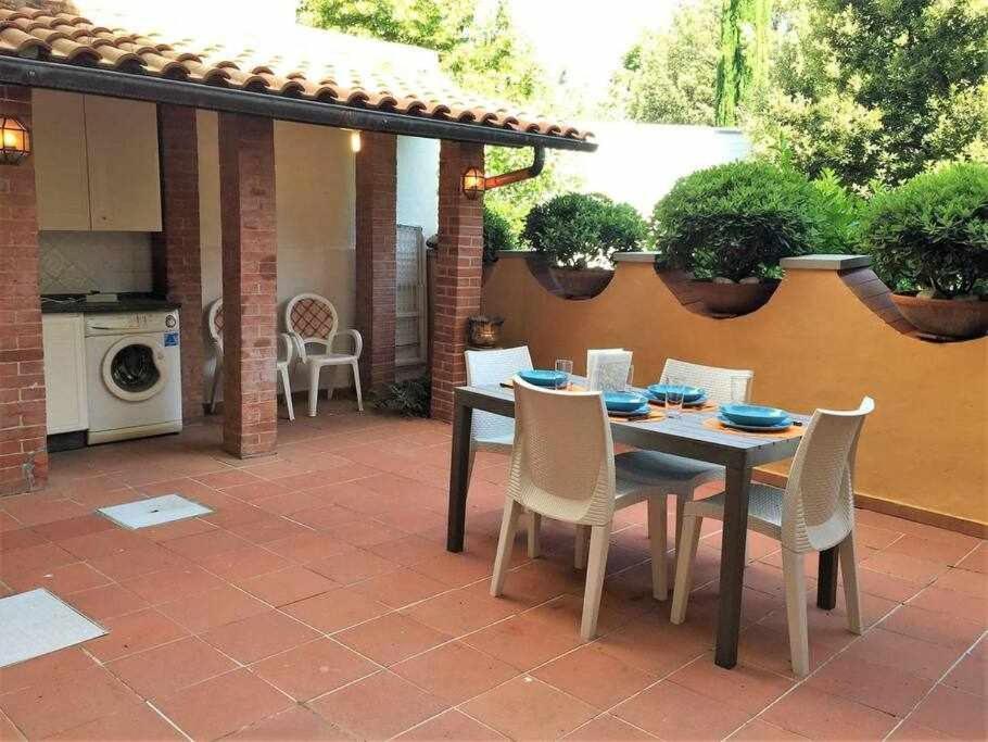 Santa Croce Elegant With Garage Apartment Florenţa Exterior foto