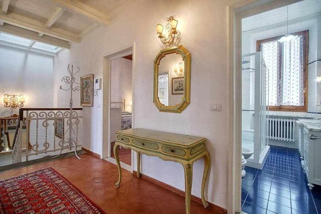 Santa Croce Elegant With Garage Apartment Florenţa Exterior foto