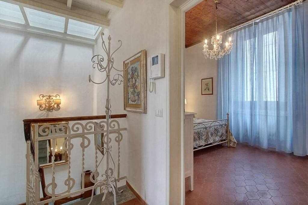 Santa Croce Elegant With Garage Apartment Florenţa Exterior foto